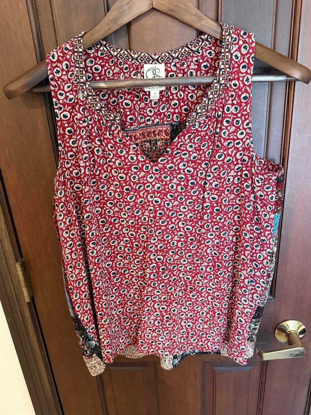 One September Women's Size S Sleeveless Pleated Floral Print Blouse